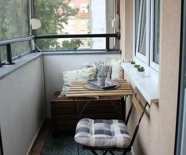 Very Cozy Apartamento Novi Sad